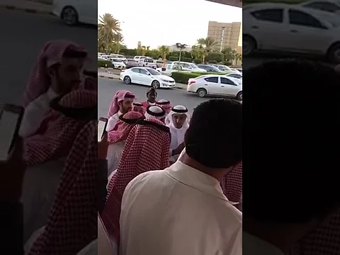 بالفيديو.. مواطن يشكو لوزير الصحة أثناء زيارته لمحافظة بيشة