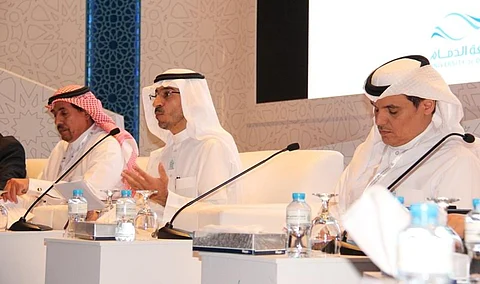 باحث: السعودية تصرف 100 مليار على 115 ألف مسجد