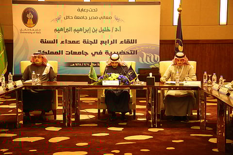مدير جامعة حائل يؤكّد أهمية "الإرشاد الأكاديمي" في السنة التحضيرية