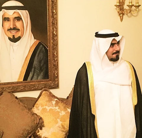 حفيد الشيخ جابر مُرحباً بخادم الحرمين: هلا سلمان عزوتنا
