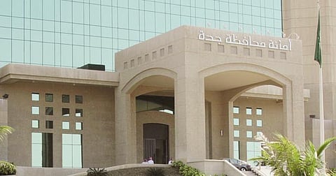 مصادر "سبق": أزمة في أمانة جدة وشلل تام في إنهاء الإجراءات بسبب تعطل الأنظمة