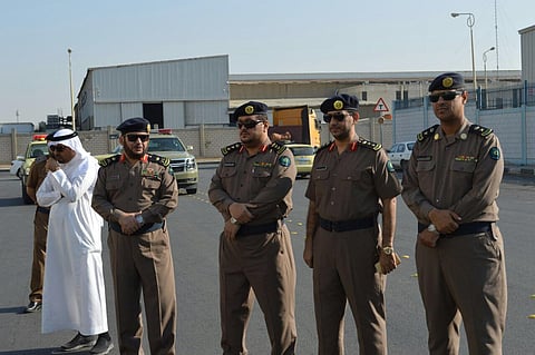 بالصور.. حملة الدفاع المدني للسلامة بجنوب جدة ترصد 72 مخالفة