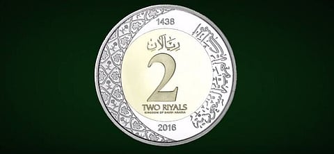 البكتيريا الضارة للصحة تجبر "النقد" على إحلال الريالات المعدنية مكان الورقية