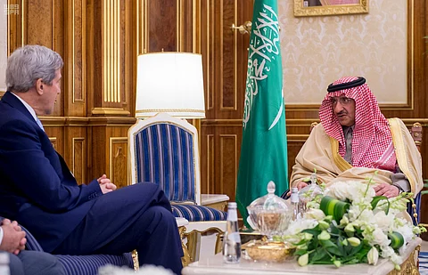 ولي العهد يستقبل "كيري" ويبحث معه مكافحة التطرف ومحاربة الإرهاب