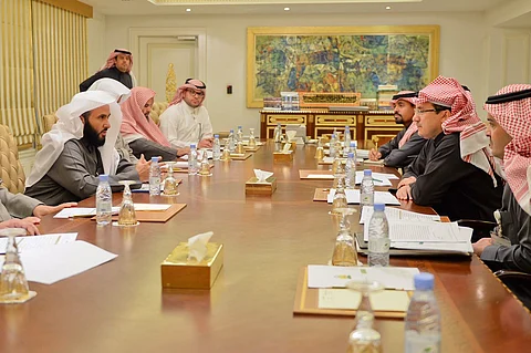 بالصور.. "العدل" و "النقد" يبحثان دعم الاستثمار المالي والاقتصادي