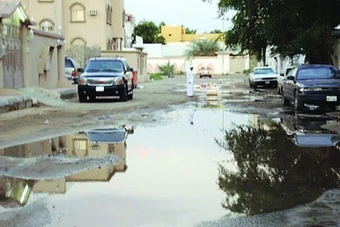مواطنون بمخطط 2 بالشرائع: أنشأنا منازلنا من دون غرف صحية.. وتعثر المشروع و"المياه" عاجزة
