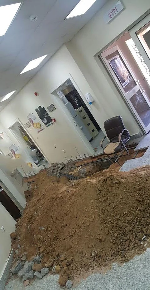 إخلاء مركز صحي بتبوك بسبب التصدعات وهبوط الأرضيات