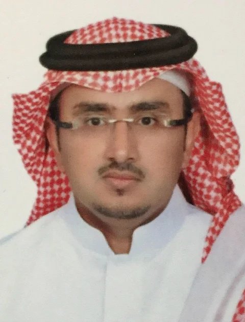 سعودي يُبهر العالم في "أوجاع البطن" .. 500 عملية أورام و٣٥ بحثاً