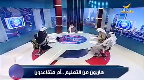 "العتيبي": مشكلتنا في المعلم وليس المنهج.. الأجانب يساعدون على رفع مستوى التعليم بمدارسنا