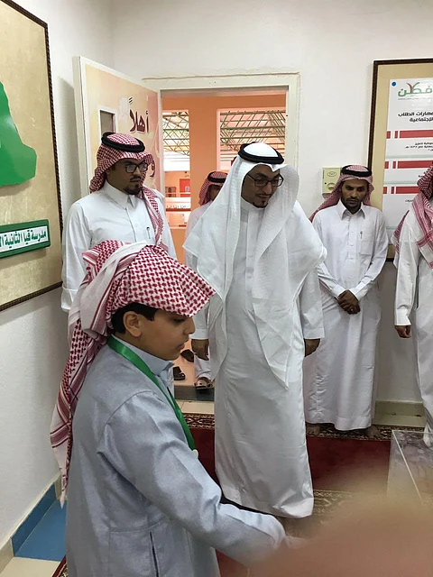 "المالكي" يقف على سير "التعلم النشط" بمدرسة قيا الثانية جنوب شرقي الطائف