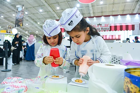 بالصور.. افتتاح المعرض الدولي للقهوة والشوكولاته في نسخته الثالثة بالرياض
