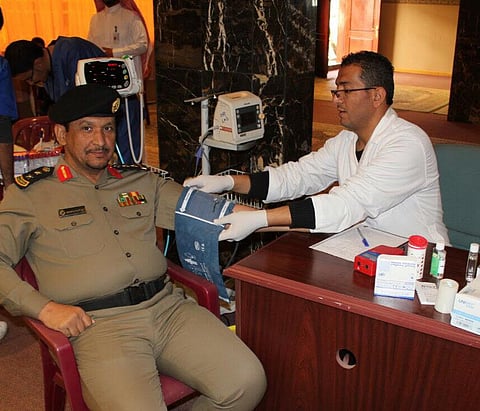 الباحة.. "آل هادي" يدشن حملة للتبرع بالدم للمرابطين بالحد الجنوبي