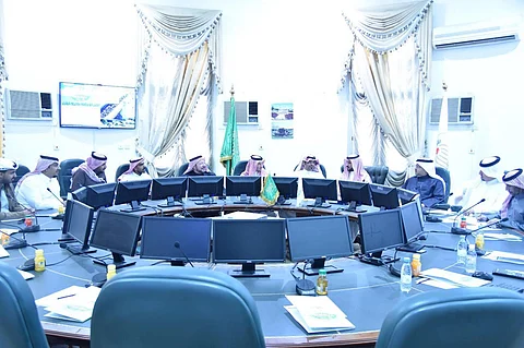 جلب الاستثمارات وتذليل معوقاتها في لقاء لـ"بلدي الطائف" والغرفة التجارية