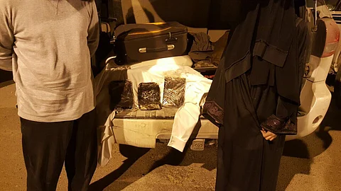 ارتباك يكشف ثلاثيني برفقته إثيوبية وكمية حشيش في "وادي الدواسر"