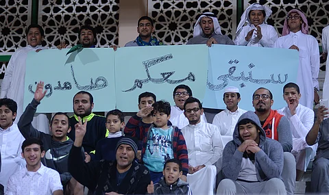 الجماهير للاعبي الفتح: معكم سنبقى صامدين