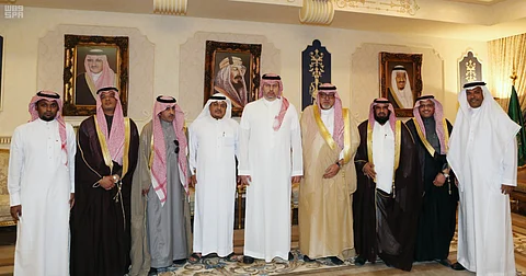 رئيس الهيئة العامة للرياضة يستقبل الوفد الرياضي لبطولة "كلنا جنود للوطن"