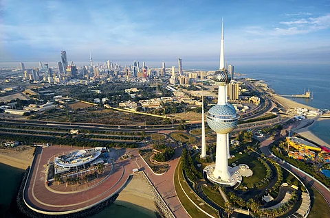 الكويت تسعى لزيادة إيرادات الدولة وترشيد النفقات