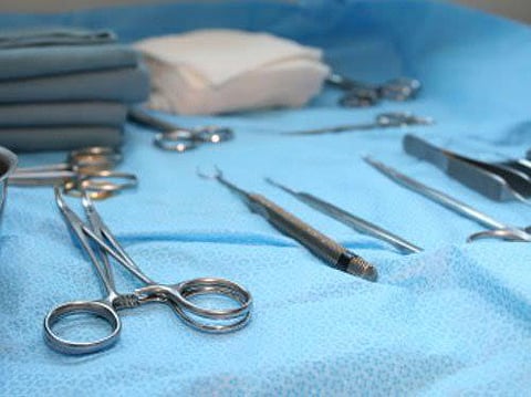 نجاح أول عملية قلب مفتوح لترقيع الشرايين لستيني في جازان