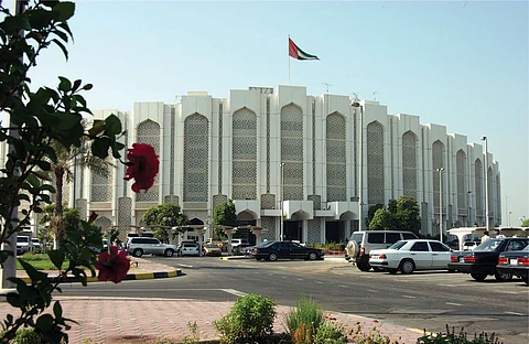 "الداخلية الإماراتية": وثيقة تأمين تضمن حقوق الكفيل في حالة هروب العمالة المنزلية