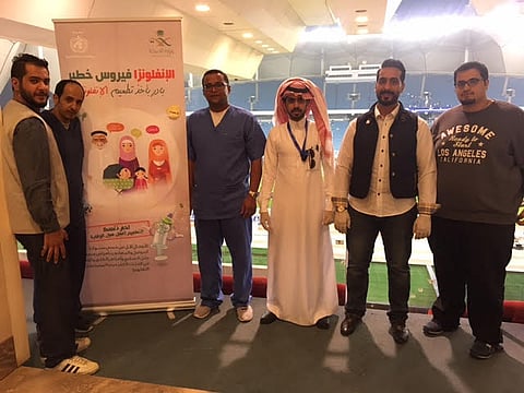 بالصور..حملة تطعيم ضد الإنفلونزا الموسمية بدربي الهلال والنصر