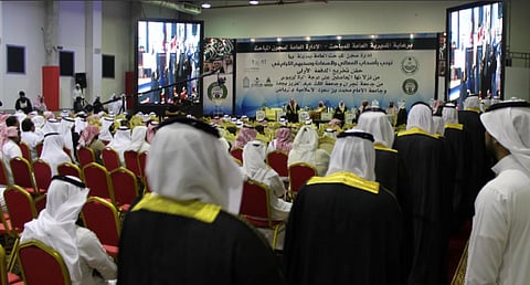 شاهد.. تخريج 22 جامعيًّا أكملوا دراستهم داخل سجن المباحث في أبها