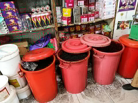 مصادرة كميات كبيرة من الجراك والمعسل بالطائف