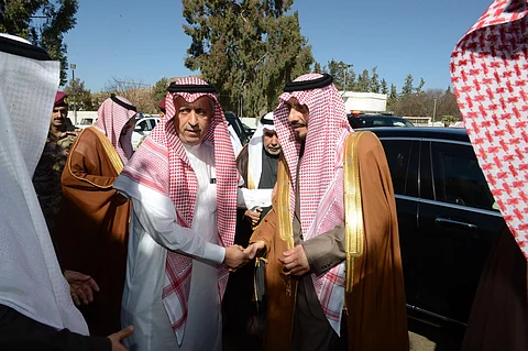 أمير عسير يقدم العزاء في وفاة "طامي أبو نقطة المتحمي"