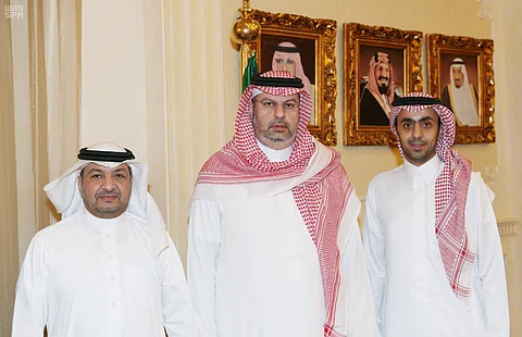 رئيس هيئة الرياضة يكرم أمين اتحاد القدم لجهوده في نقض قرار للفيفا ضد المنتخب السعودي