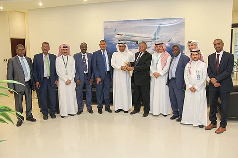 "طيران ناس" يناقش سبل تطوير الشراكة والنقل الجوي بين المملكة والسودان