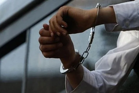 اعتقال سعودي في إيران بمزاعم تهريب مبلغ 44700 دولار