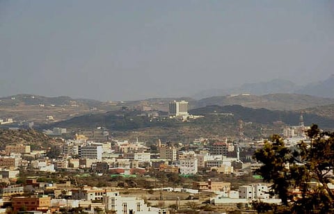 أصوات صخب وموسيقى تقود إلى ضبط 9 وافدين حالتهم غير طبيعية ببلجرشي