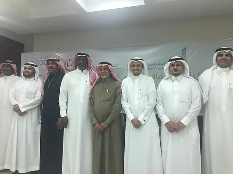 "عناية" توقع اتفاقية تعاون مشترك مع جمعية أصدقاء لاعبي كرة القدم