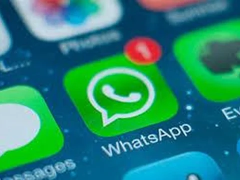 مجهول يحوِّل حياة مواطن بتيماء لجحيم.. تنصت على مكالماته الصوتية وأرسل رسائل "واتساب" لأقربائه