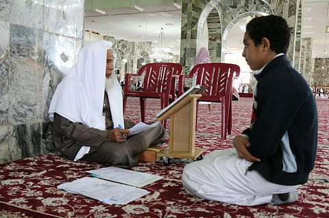 ١٣٠٠ مشارك يتسابقون لتدبر حفظ القرآن والسنة النبوية بتعليم الطائف