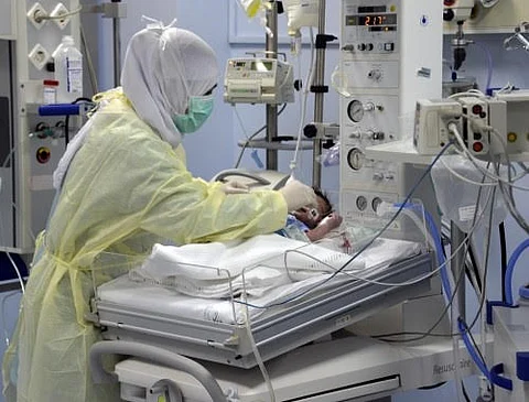 إنقاذ حياة رضيع عانى مشكلةً صحيةً في القلب بالمدينة المنوّرة