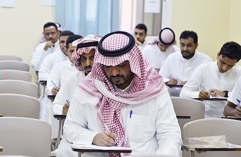 6  آلاف طالب وطالبة بجامعة جازان يؤدون اختباراتهم