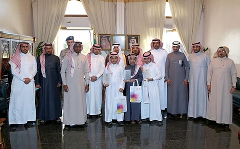 "محافظ الطائف" يكرّم أبطال العالم في الرياضيات الذهنية