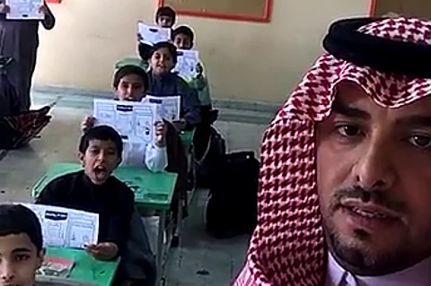 طلاب وطالبات عسير: الانضباط سلوكنا ولن نتغيب