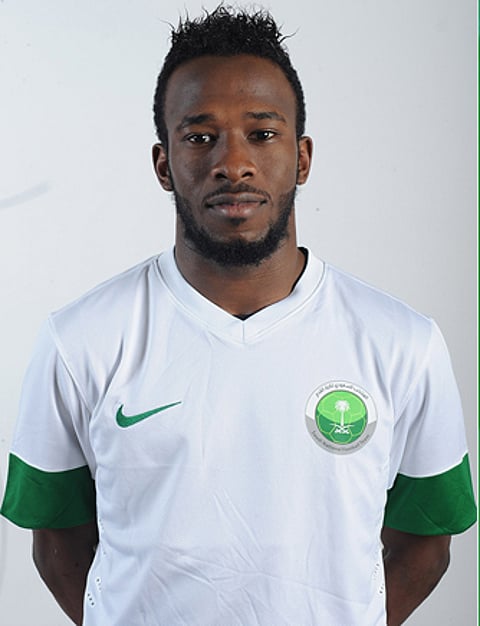 العضلة الضامة تُبعد "فهد المولد" عن معسكر الأخضر