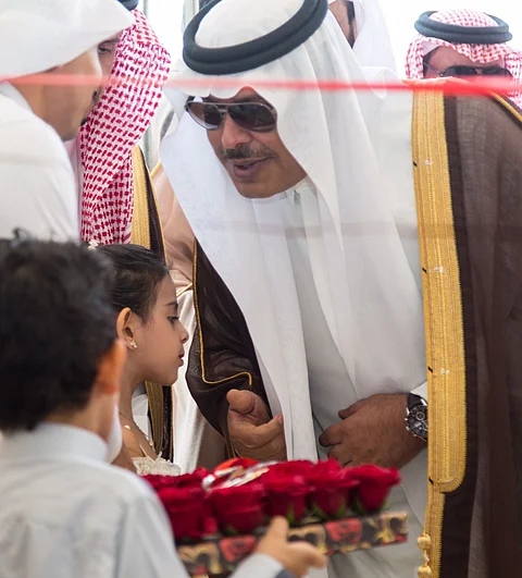 "أمير الباحة" للمواطنين: تلاحم أبناء الوطن يحافظ على مقدرات الوطن ومكتسباته