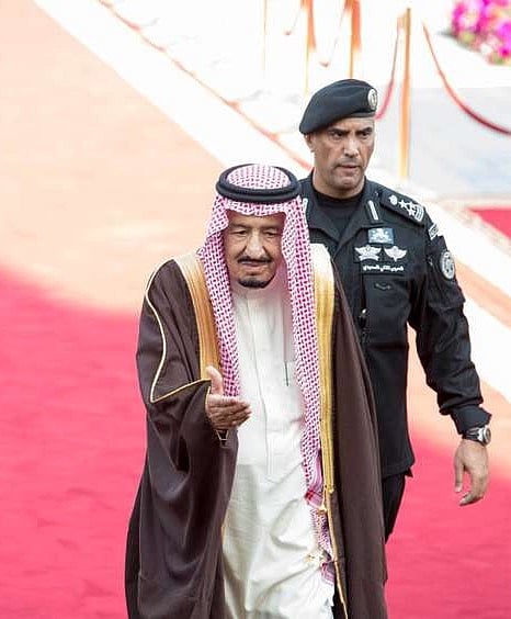 مُرافق خادم الحرمين.. أفضل حارس شخصي على مستوى العالم