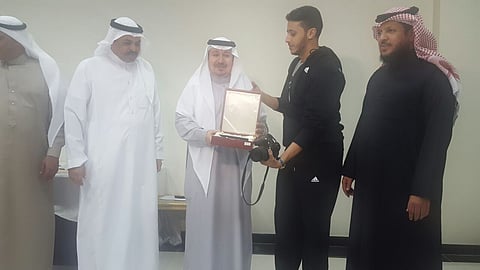 نادي المعلمين بالطائف يكرم الفائزين في مسابقاته للألعاب المختلفة