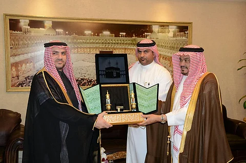 "وزير الأوقاف الأردني" يثمِّن المشروعات الكبرى بالمملكة