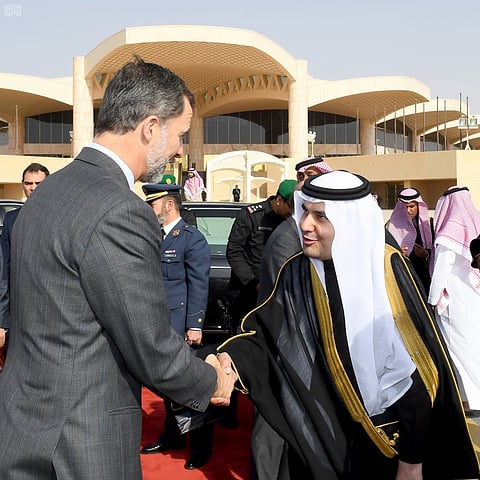 الملك فيليب السادس يغادر الرياض