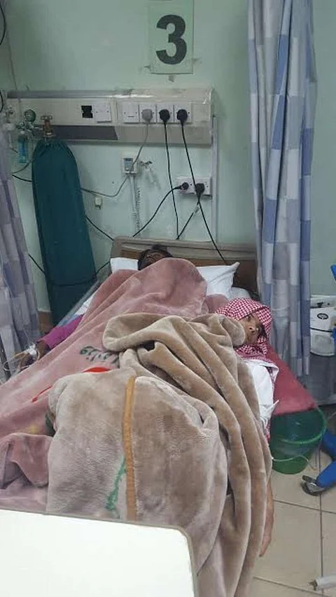 حادثة تسمم تربة تشعل تويتر.. وتغريدات "العبدلي" للربيعة: لا نُطالب بخدمات مايو كلينك!