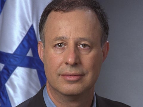 وزير إسرائيلي: الفلسطينيون عاجزون عن منع نقل السفارة الأمريكية للقدس