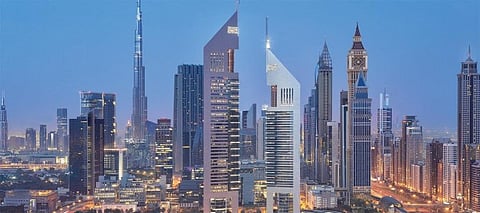 سعودي يطالب فندقًا في دبي بـ 5 ملايين ريال.. والسبب كاميرا داخل غرفة النوم