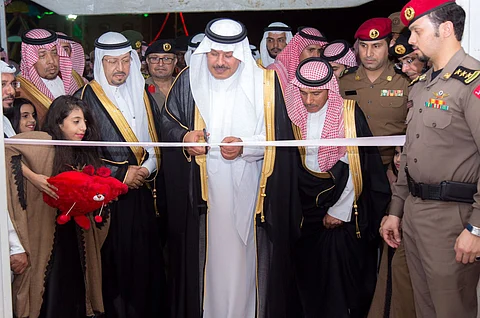 أمير الباحة يدشن فعاليات مهرجان الربيع السابع بالمخواة
