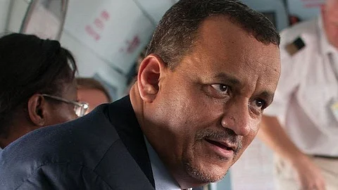 اليمن.. تطورات إيجابية في مساعي السلام وفرار جماعي للميليشيات من تعز