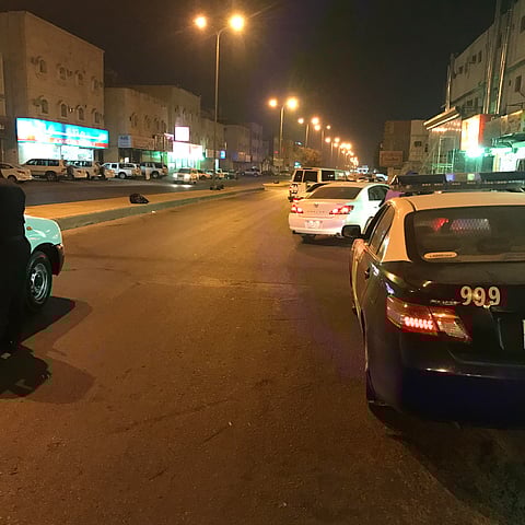 الدوريات السرية تضبط إيقاع المرور في حي "سلطانة الحوية"